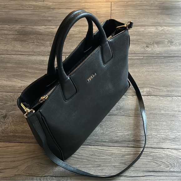 Authentic Furla Amina Medium Tote East/West Leather Satchel crossbody Handbag - Picture 2 of 16